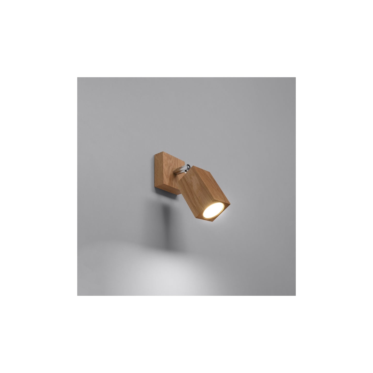Keke Wall Light in Oak