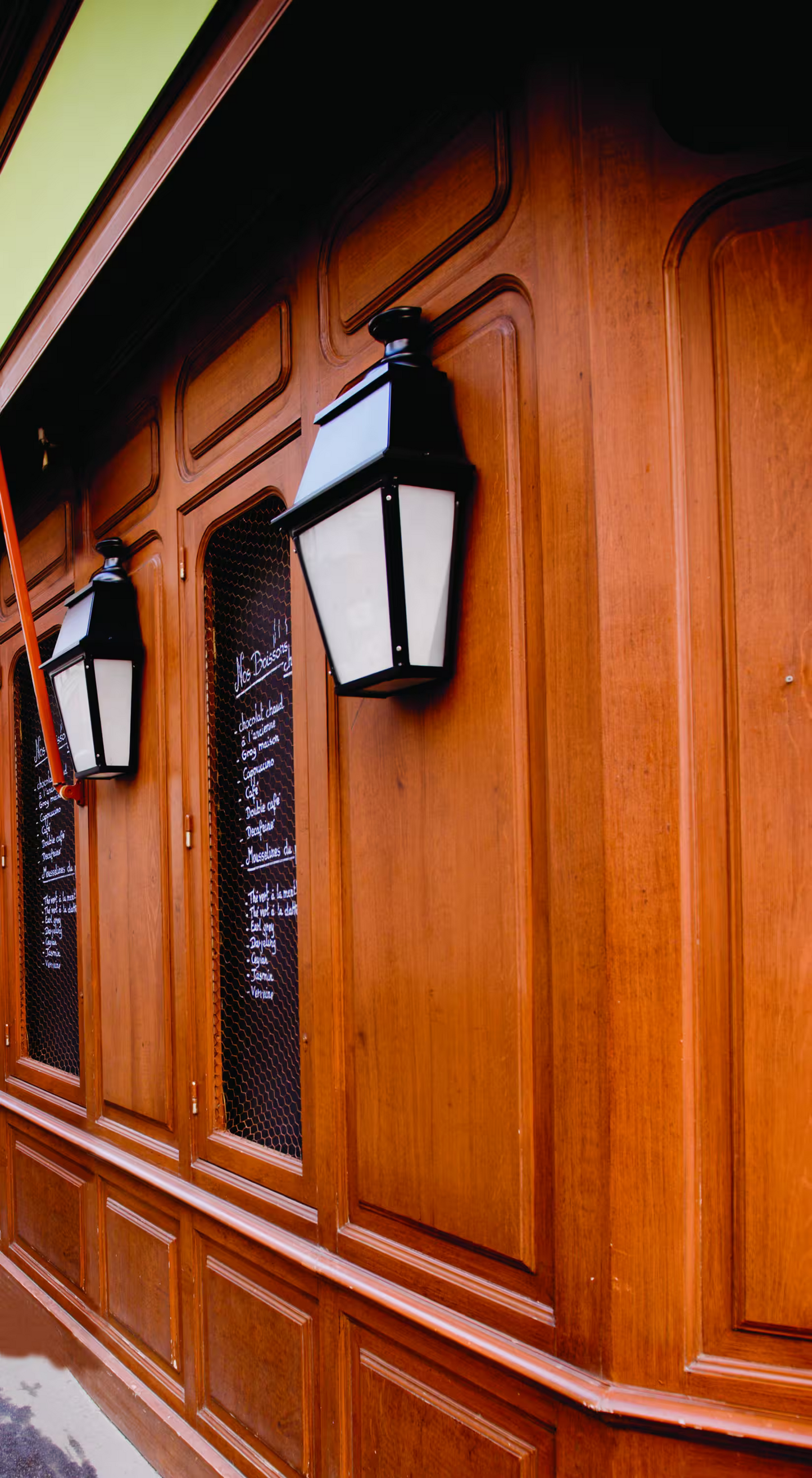 Avenue 4 Opal Glass Wall Light