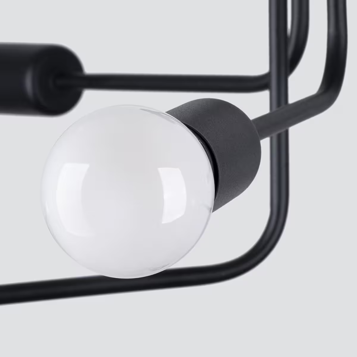 Norah 6 Chandelier in Black