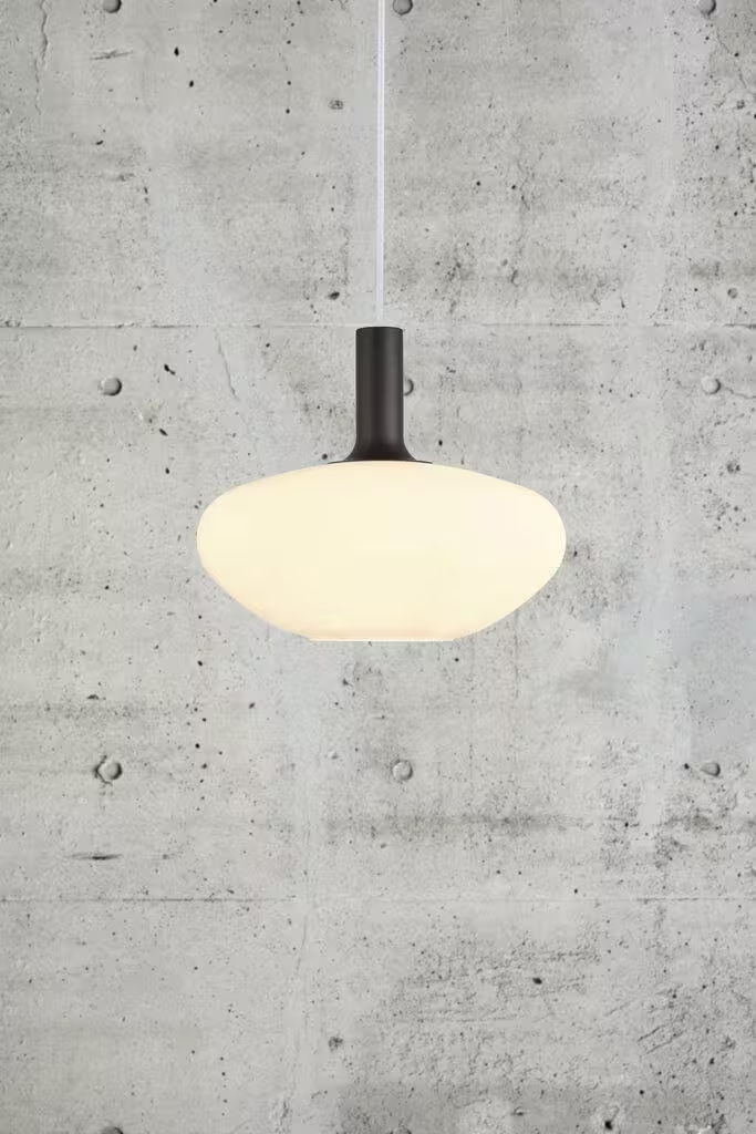 Alton 35 Metal Pendant