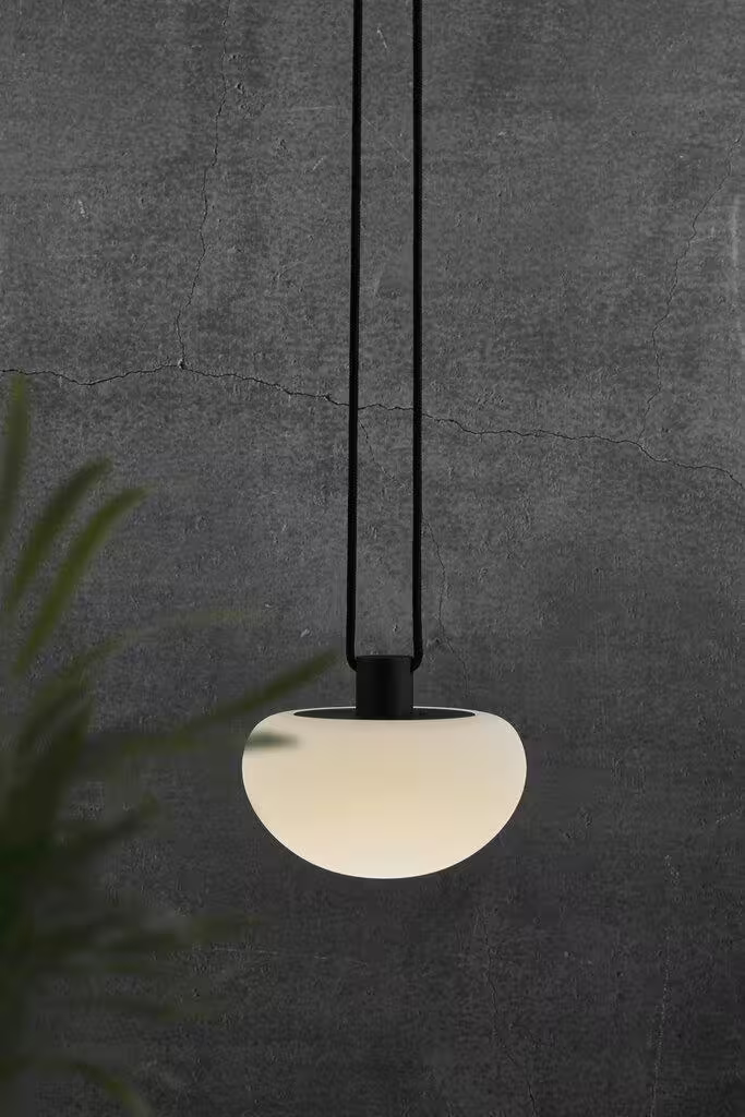 Sponge 20 Outdoor Portable Pendant Light White