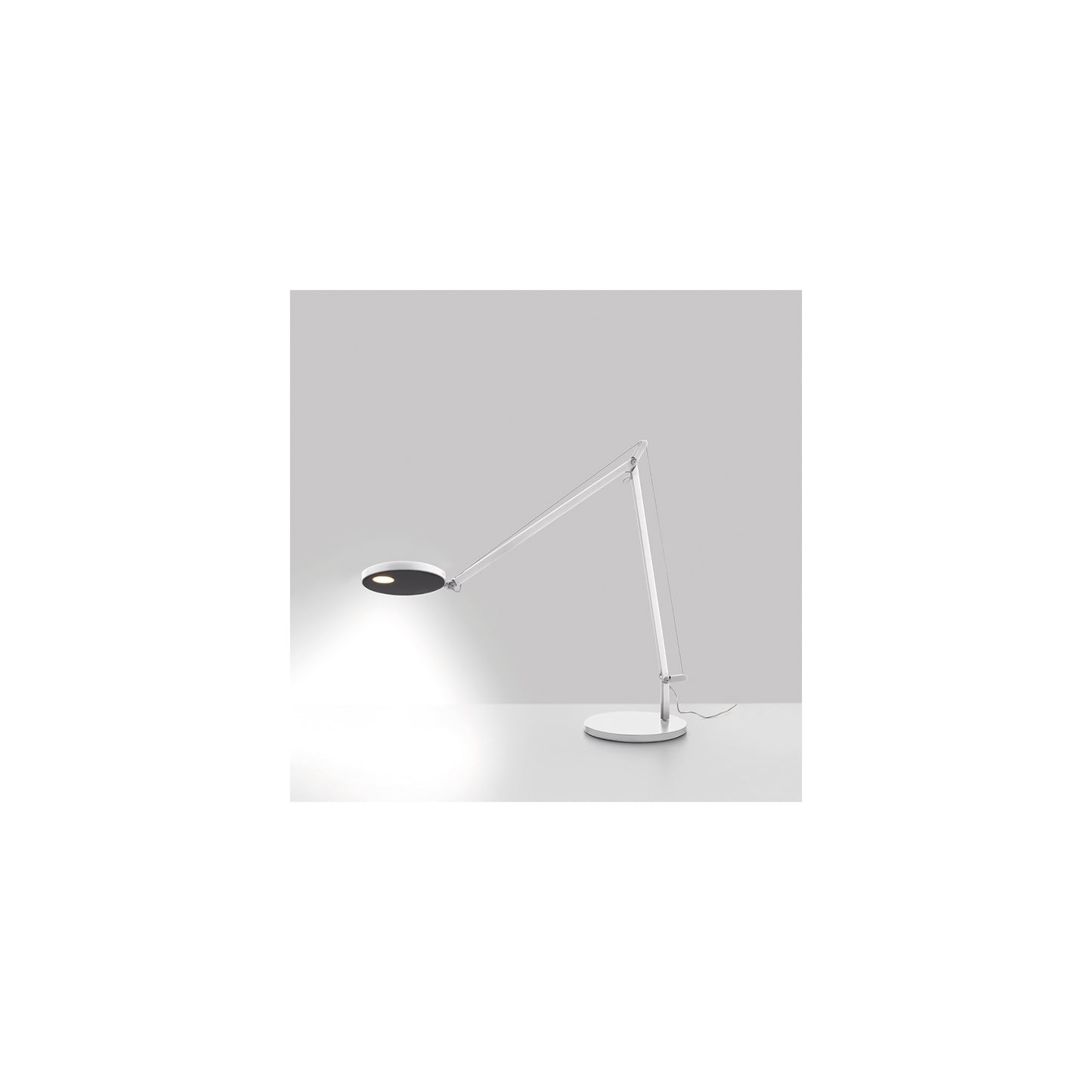 Demetra 2700K LED Lamp Body