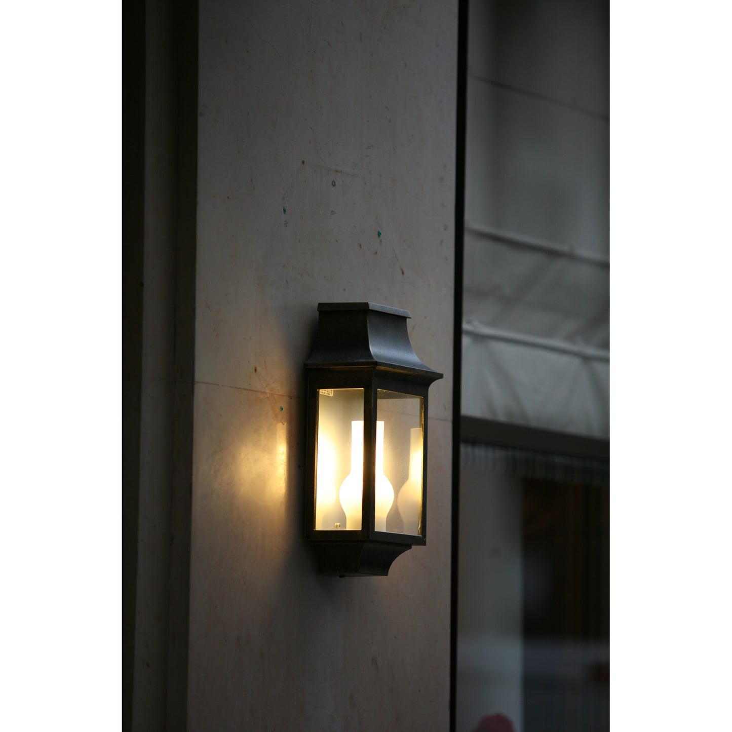 LOUIS PHILIPPE 7 Model 1 Wall Fitting E27 with Clear Diffuser