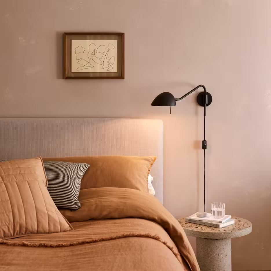 Serge Plug-In Wall Light