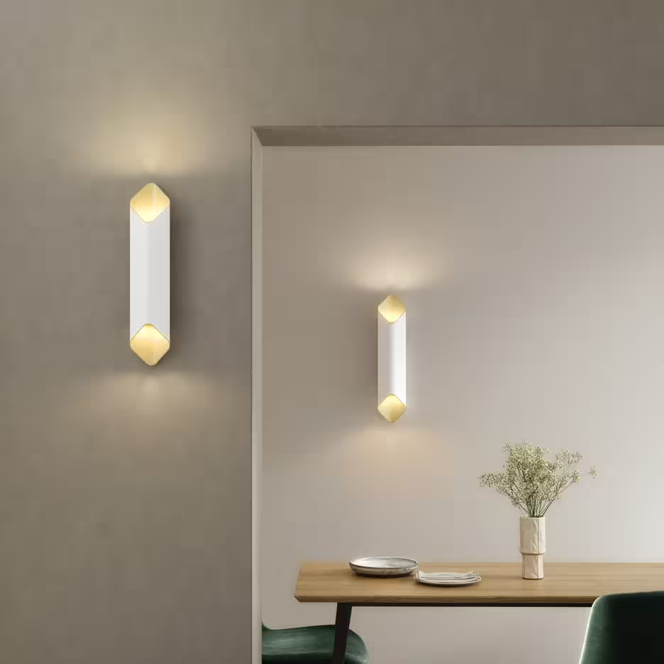 Ako Phase Wall Light