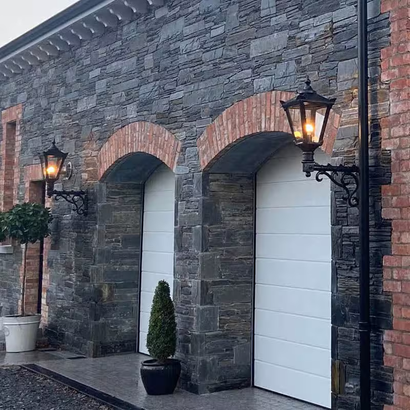 Victorian Traditional Cast Iron Wall Light With Decorative Arm 0.97M