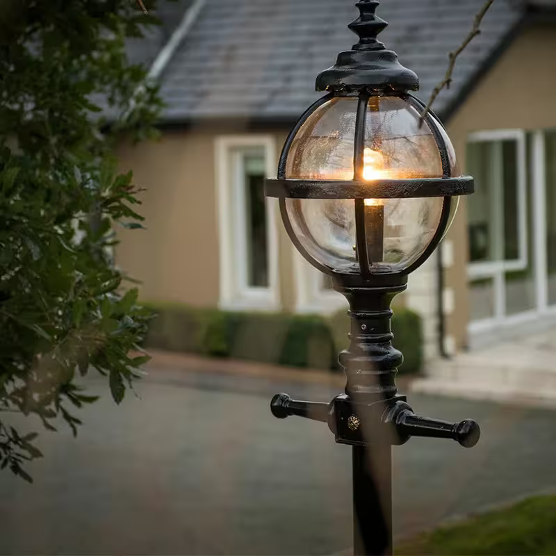 Victorian style globe lamp post in cast iron 3m