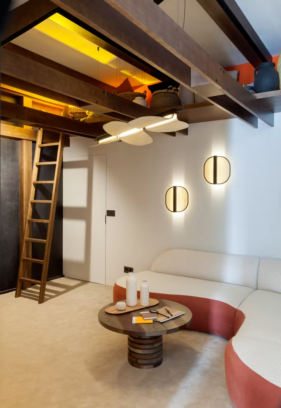 Omma Wall Light