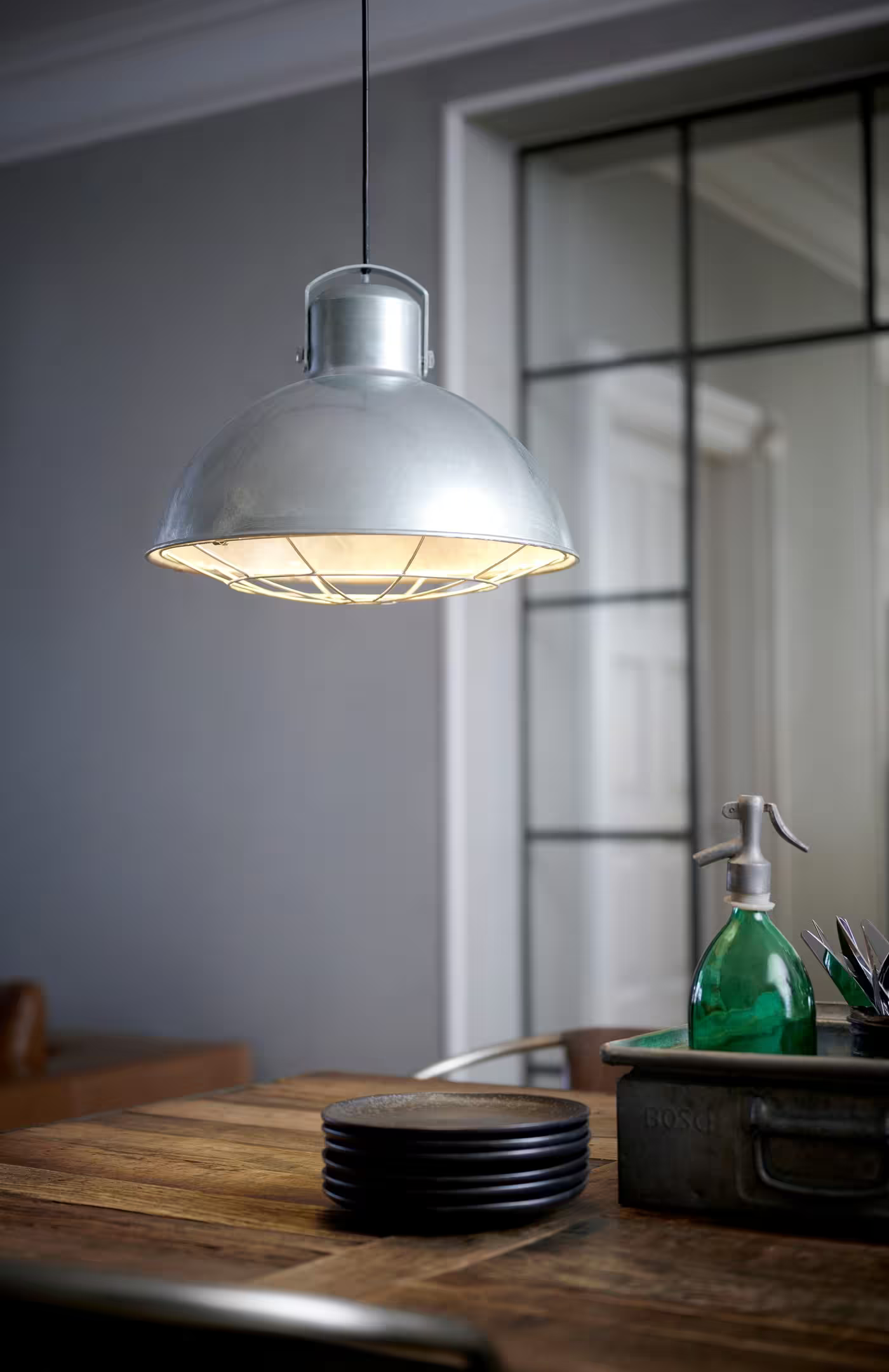Porter Pendant