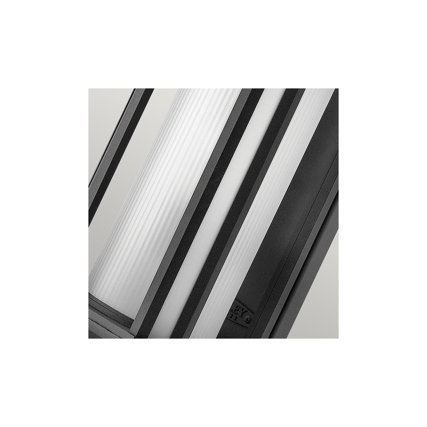 Castelle 1-Light Wall Lantern
