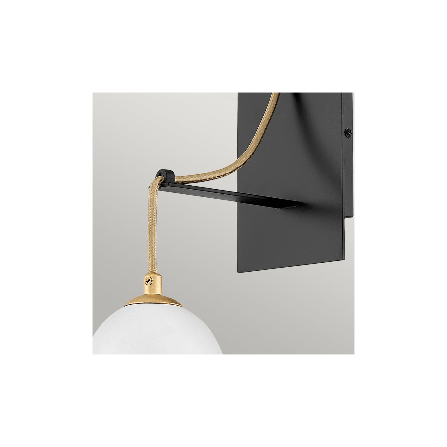 Nula 1-Light Wall Light in Shell White & Luxe Gold