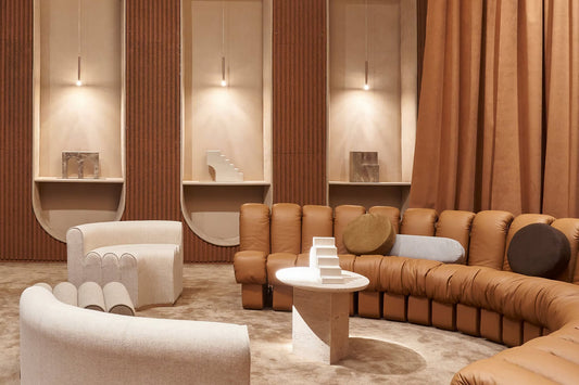 Lighting and Colour: How the Right Light Transforms the Look of Your Décor