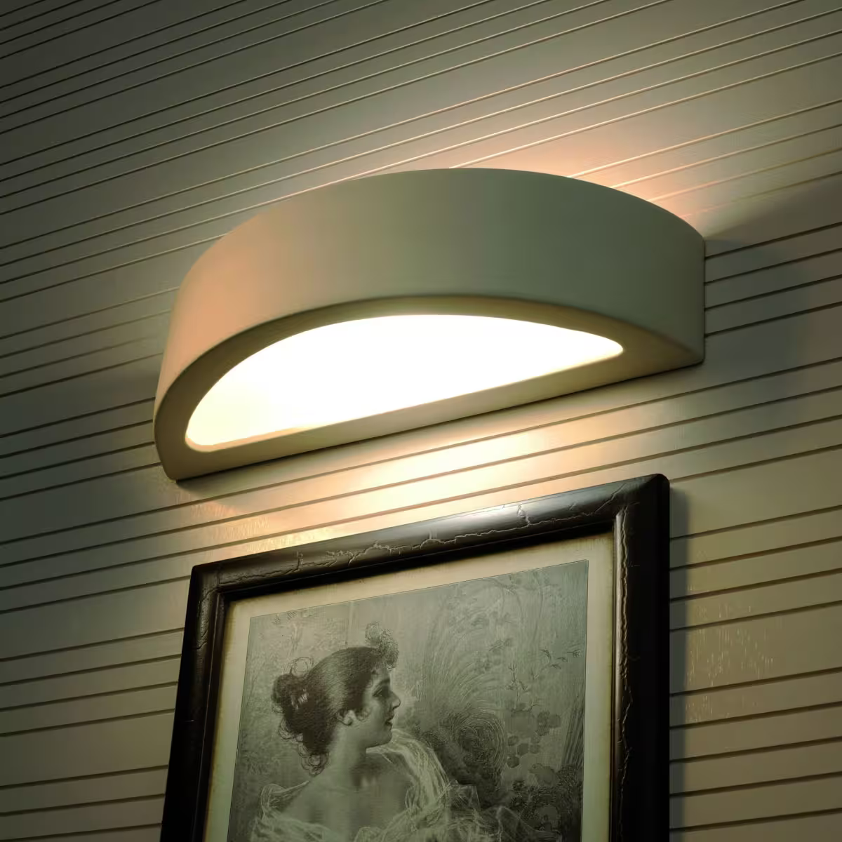 Atena Ceramic Wall Light in White
