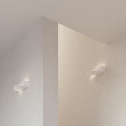 Sigma Ceramic Wall Light in White