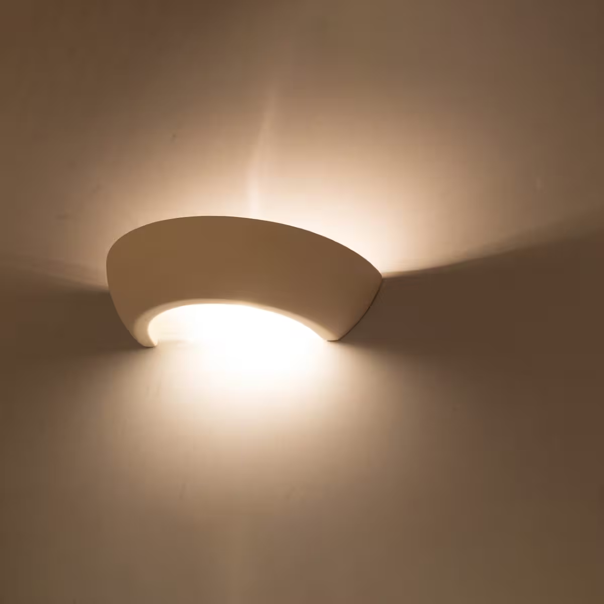 Oskar Ceramic Wall Light in White