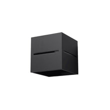 Lobo Wall Light