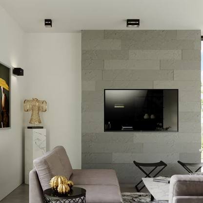 Lobo Wall Light