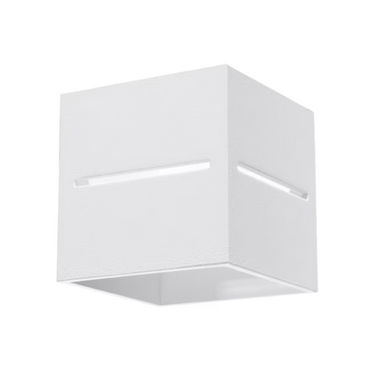 Lobo Wall Light
