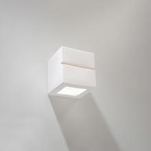 Leo Line Wall Light in White