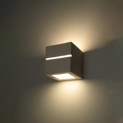 Leo Line Wall Light in White