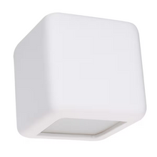 Nesta Wall Light