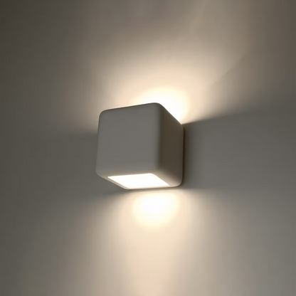 Nesta Wall Light