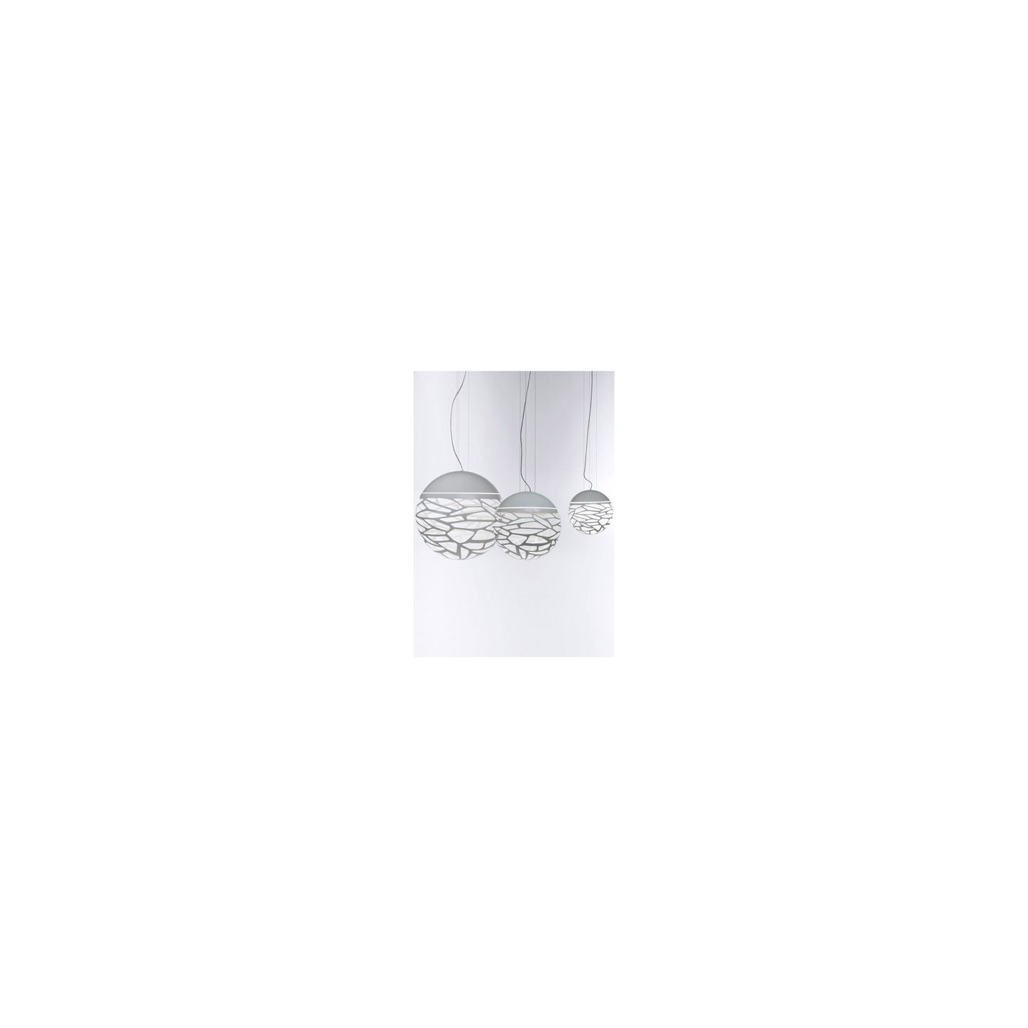 Kelly Sphere 40 Small Pendant