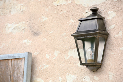 Roger Pradier Avenue 2 Outdoor Wall Light