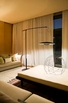 Ginger XL 42 Floor Lamp