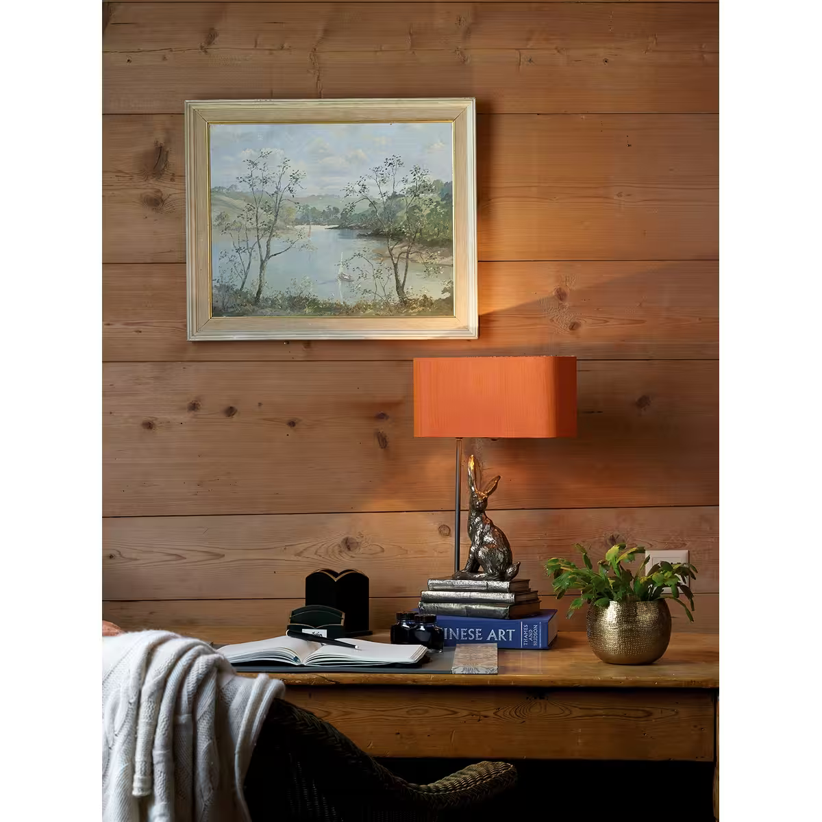 Hopper Table Lamp in Bronze Resin