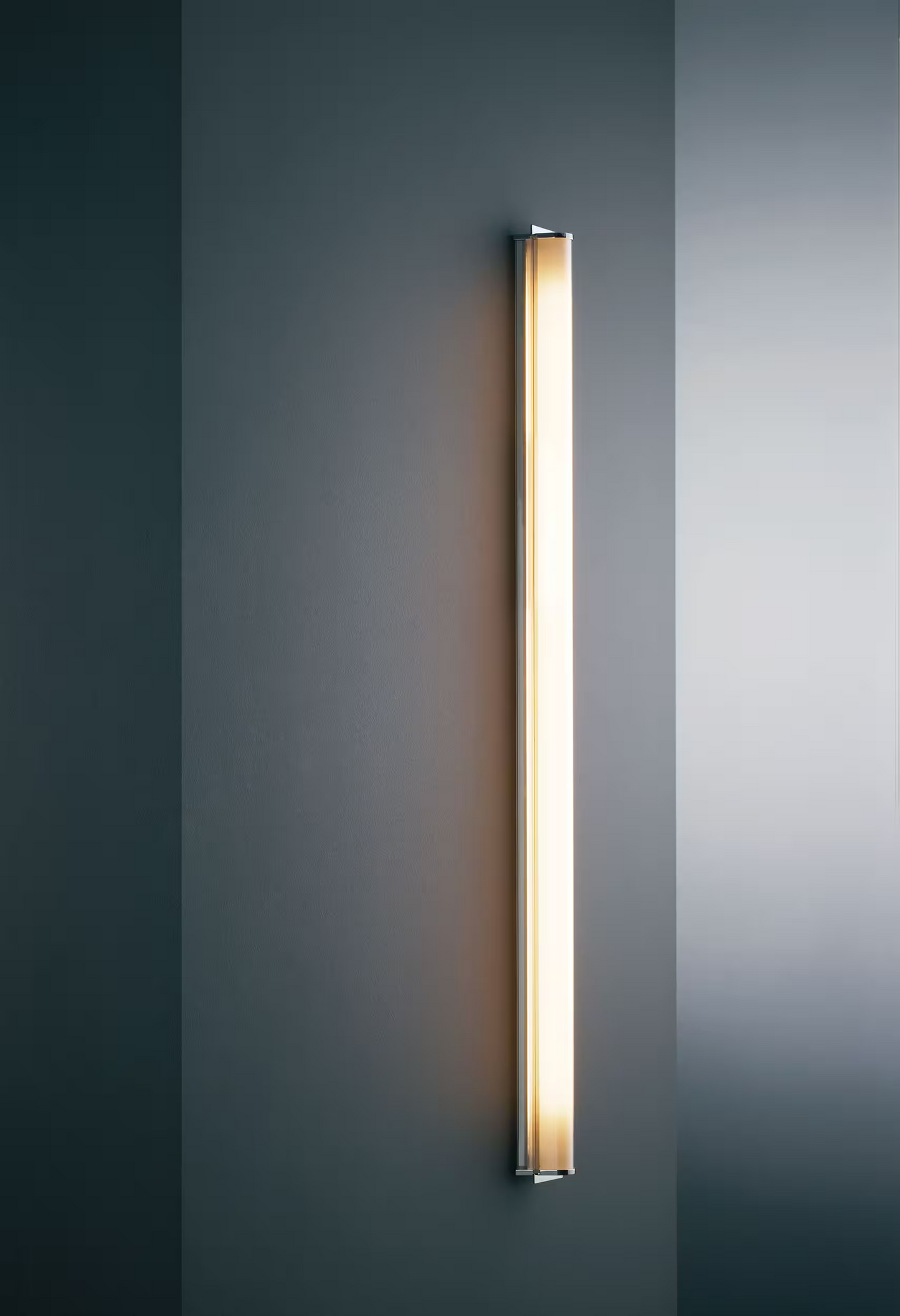 Manhattan LED 63.5 Small Wall Lamp
