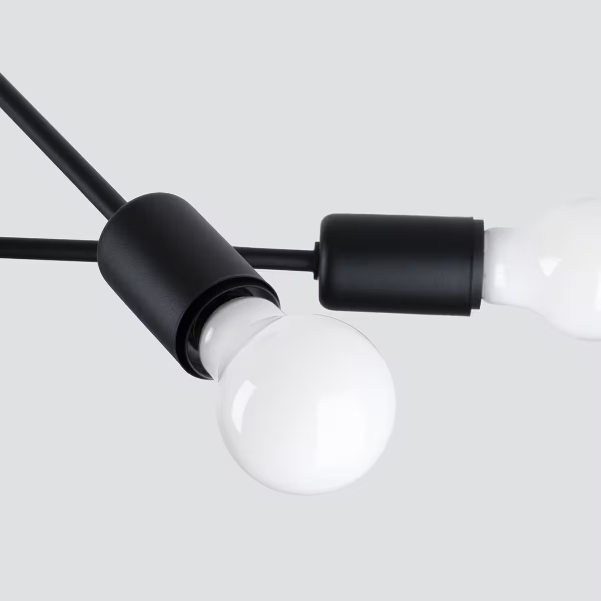 Norah 4 Chandelier in Black