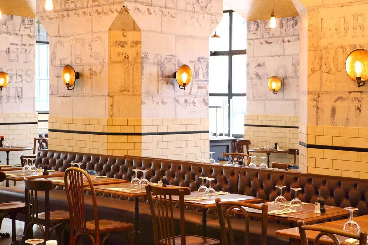 Chulainn 25cm Industrial Brass Dish Wall Light