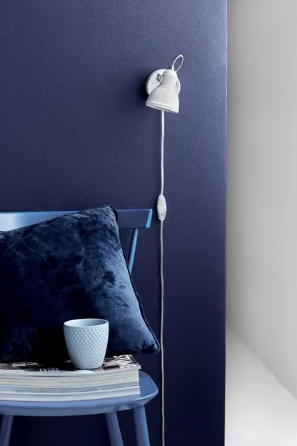 Aslak Wall Spotlight