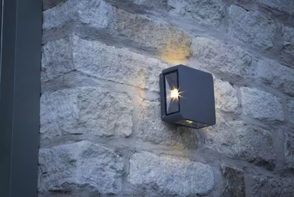 Weiss 4-Light Outdoor Wall Lamp