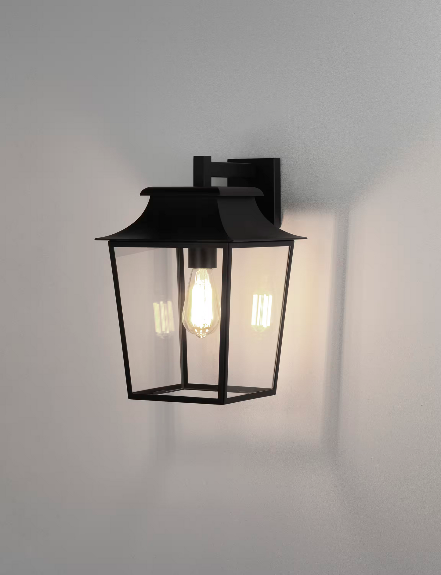 Richmond 254 Exterior Wall Light