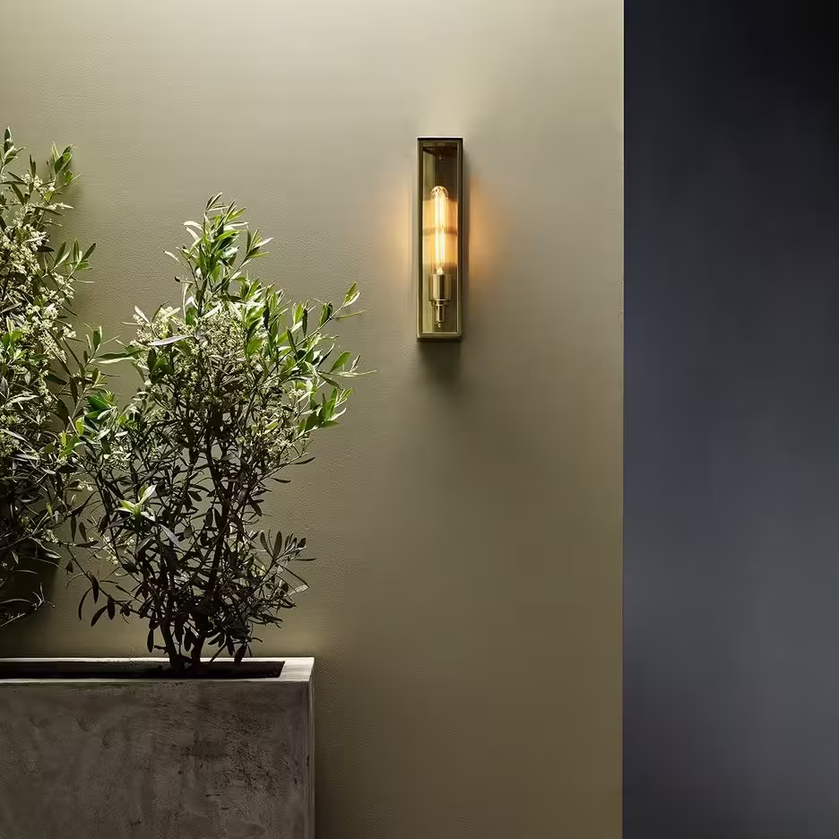 Harvard Exterior Wall Light