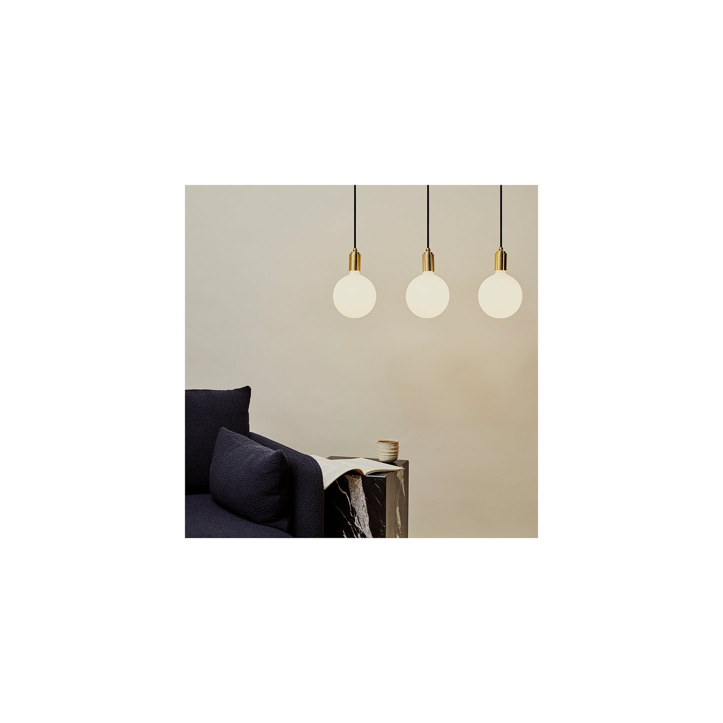 Sphere IV G150 E27 Light Bulb