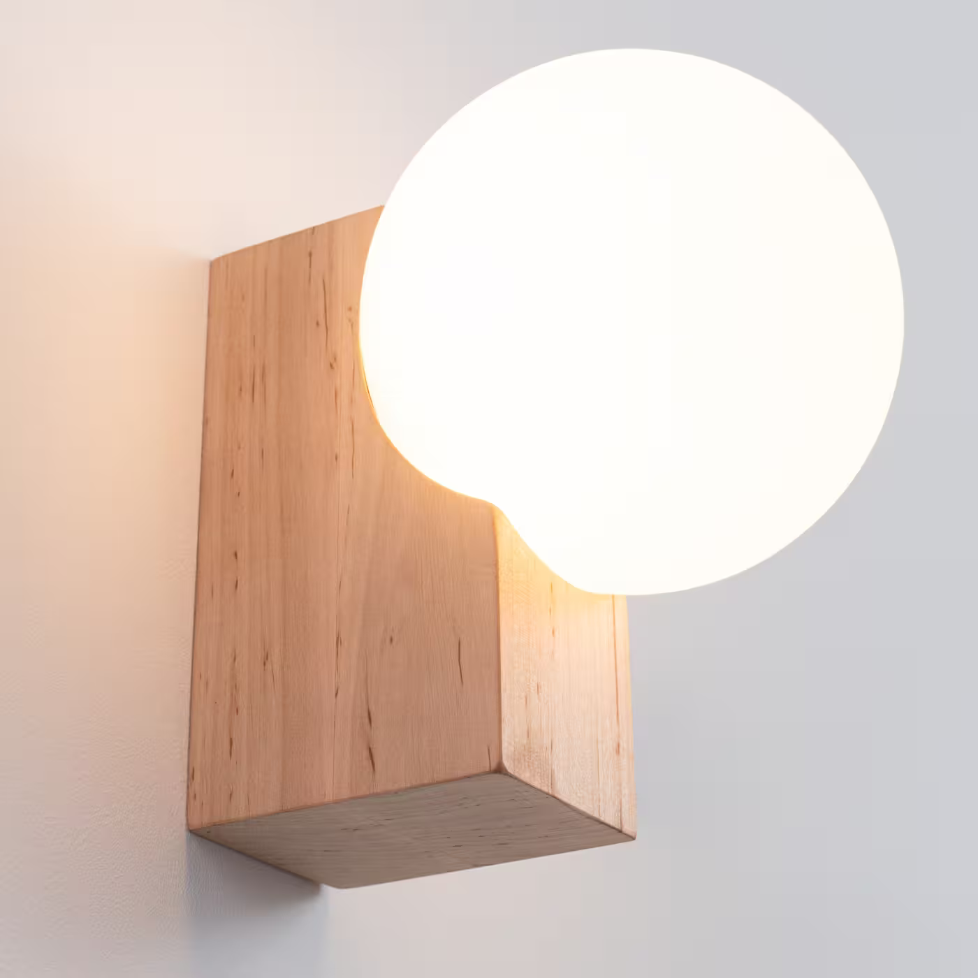 Bulbo Wall Light