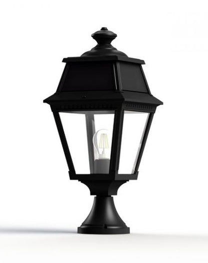 Roger Pradier Avenue 2 Pedestal Lantern