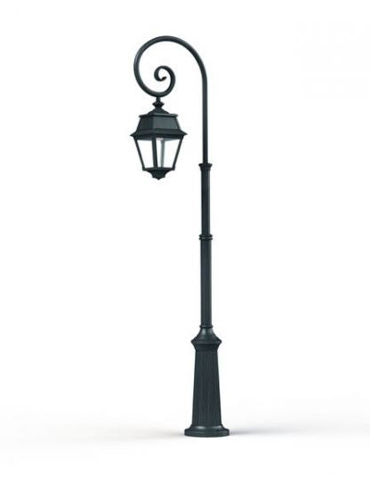 Roger Pradier Avenue 2 Post Light