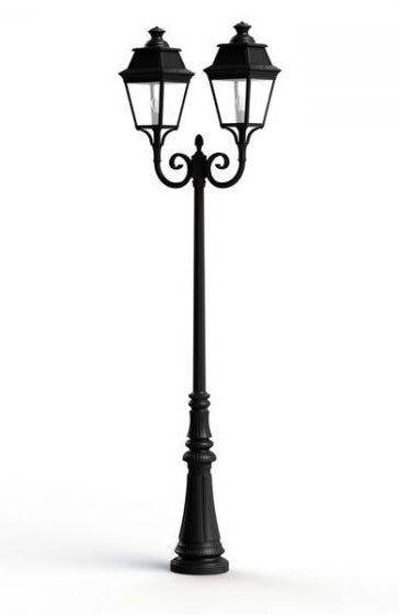 Avenue 3 Model 8 Clear Glass Lamp Post