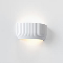 Blend LED Wall Light