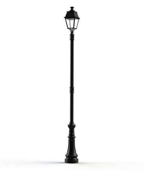 Roger Pradier Avenue 4 Outdoor Post Light