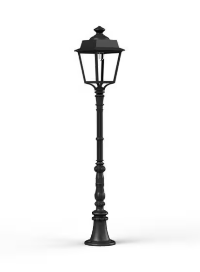 Place des Vosges 1 Evolution Medium Clear Glass Lamp Post with Four-Sided Lantern