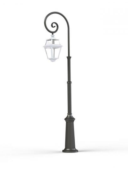 Roger Pradier Place Des Vosges 2 Post Light