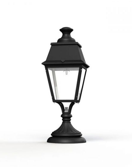 Roger Pradier Avenue 4 Pedestal Lantern