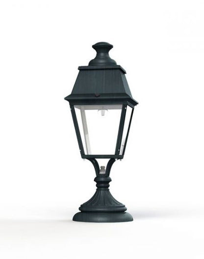 Roger Pradier Avenue 4 Pedestal Lantern