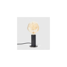 Table Lamp with Voronoi-I Bulb
