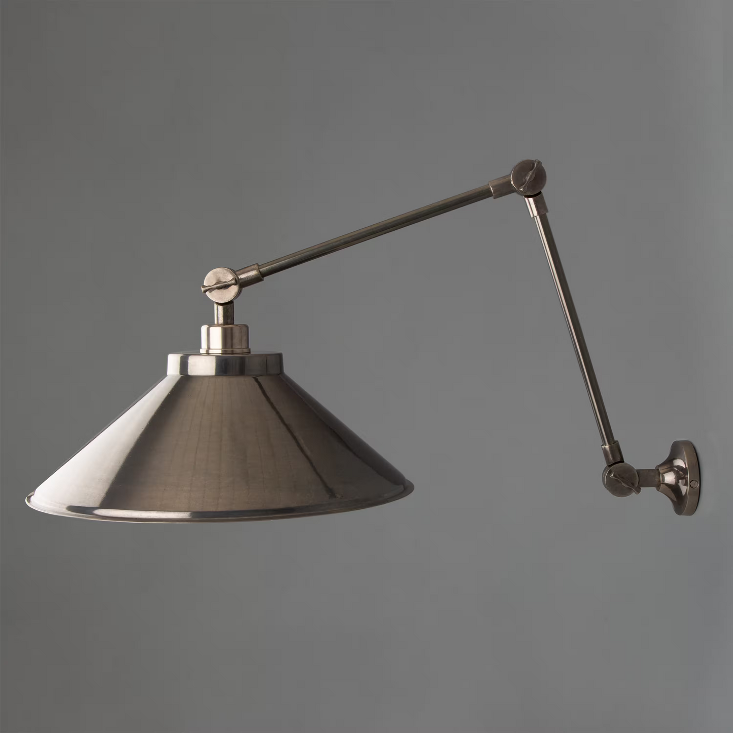 Rio Adjustable Arm Industrial Light Wall